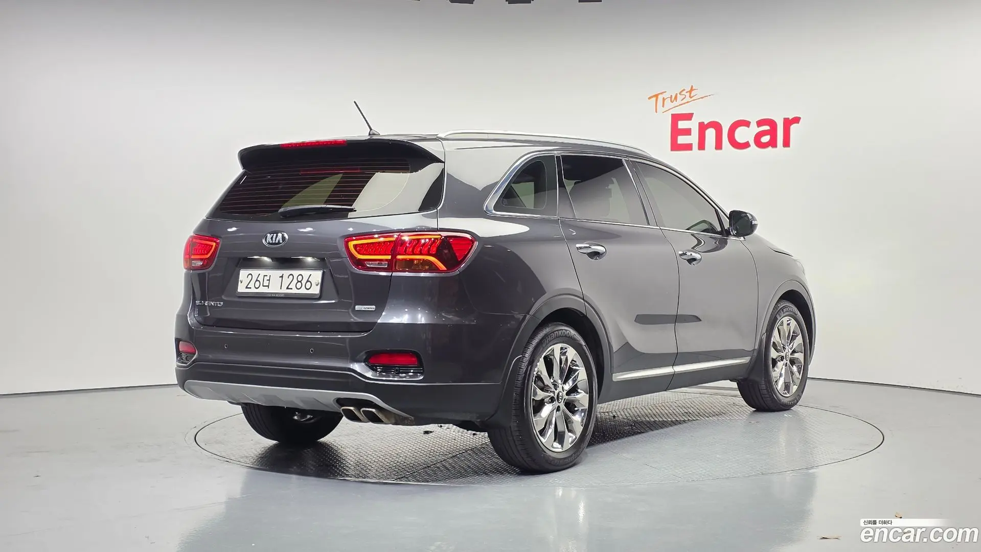 Main__Slider__Photo:Sorento Kia 2017.8-1