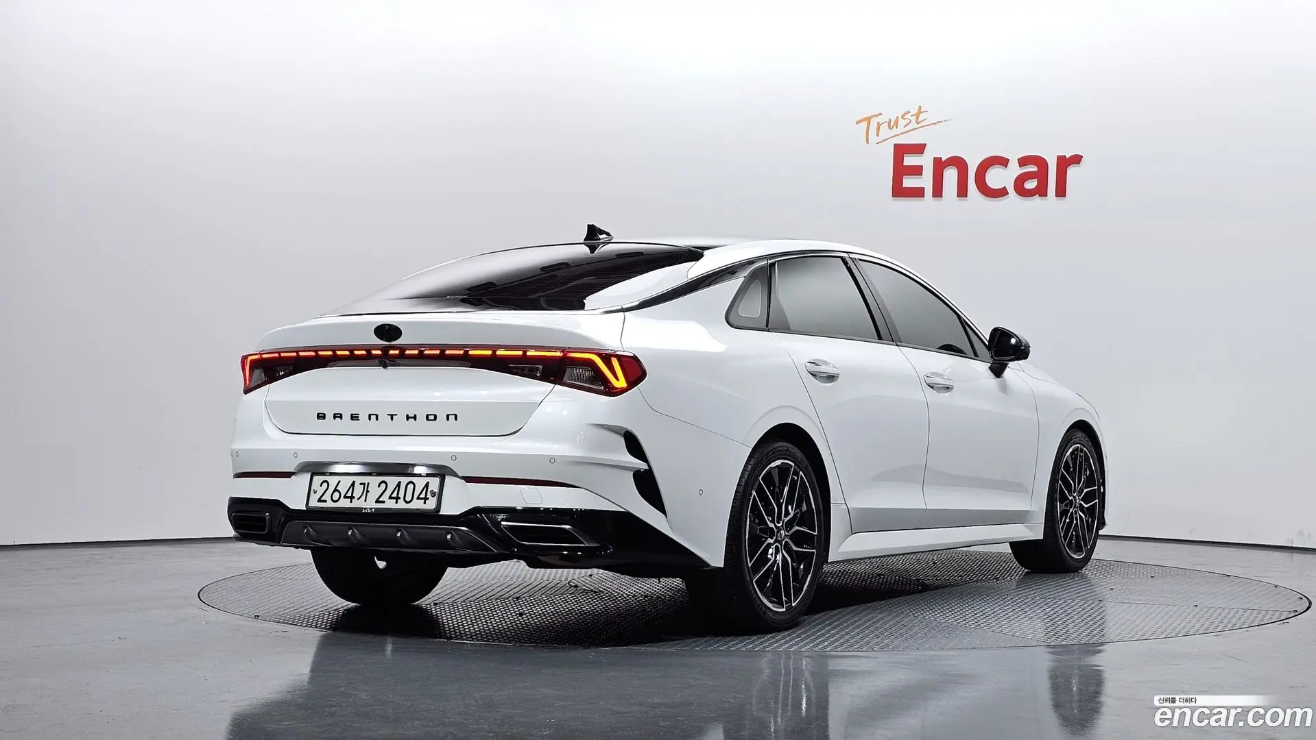 Main__Slider__Photo:K5 Kia 2020.5-1