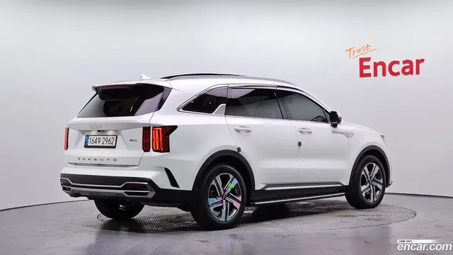 Main__Slider__Photo:Sorento Kia 2021.11-1