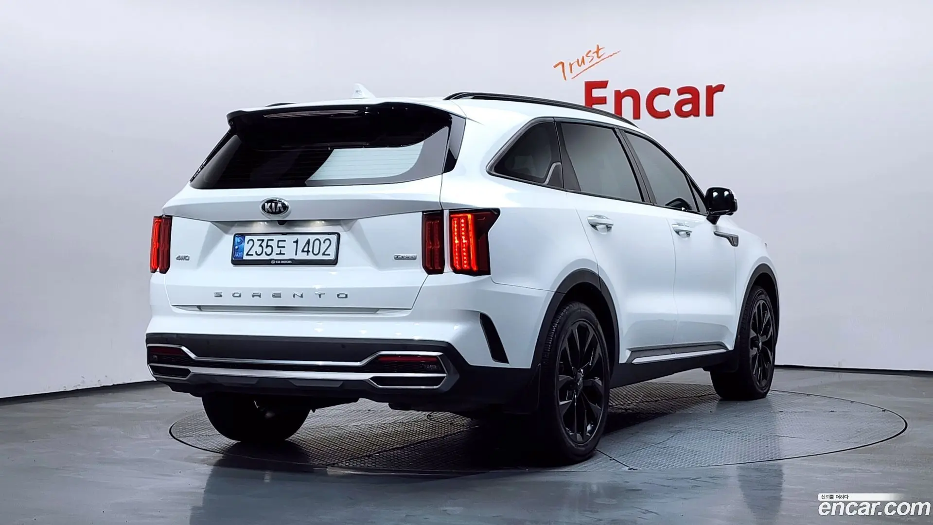 Main__Slider__Photo:Sorento Kia 2021.2-1