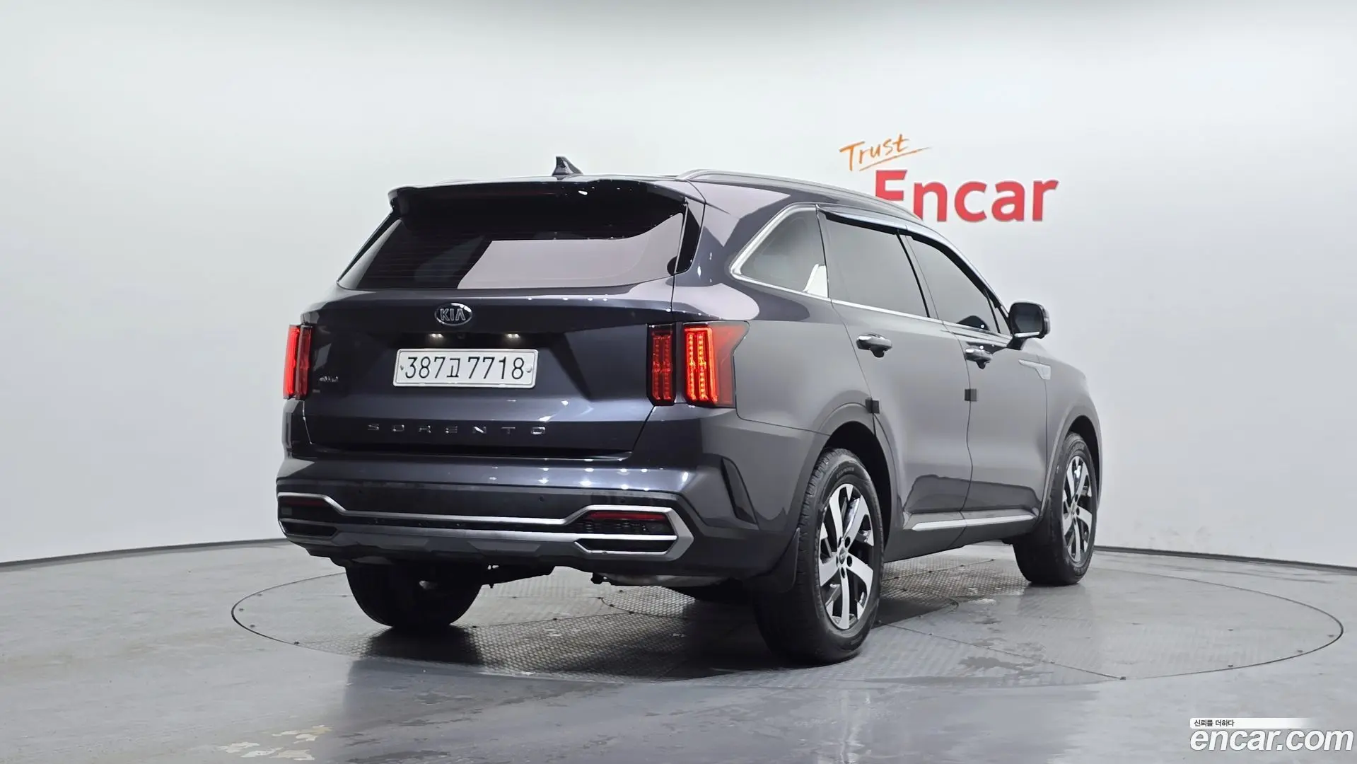 Main__Slider__Photo:Sorento Kia 2021.5-1