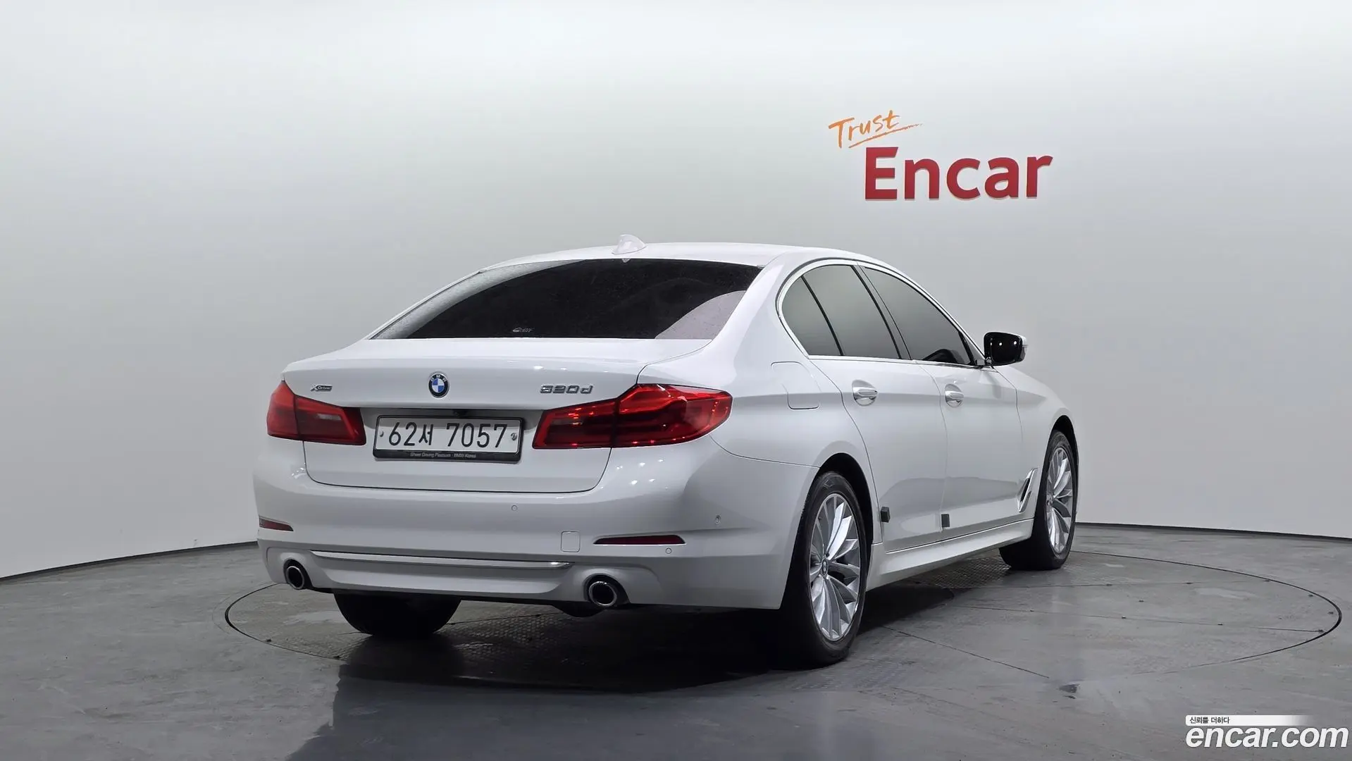 Main__Slider__Photo:5-Series BMW 2018.4-1