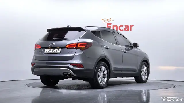 Main__Slider__Photo:Santafe Hyundai 2016.8-1