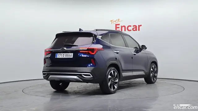 Main__Slider__Photo:Seltos Kia 2021.1-1