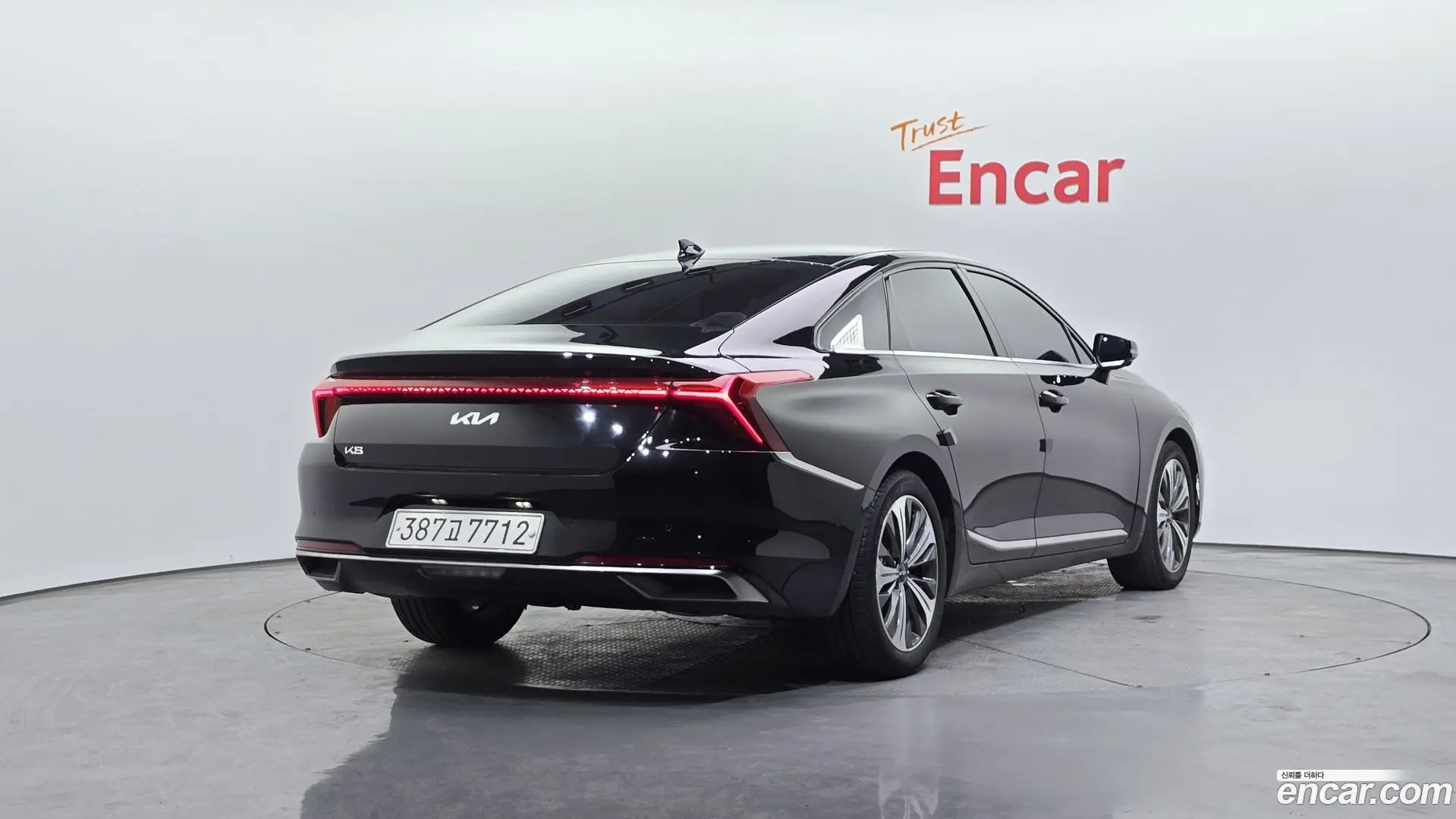 Main__Slider__Photo:K8 Kia 2021.3-1