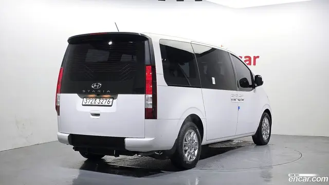 Main__Slider__Photo:Staria Hyundai 2022.7-1