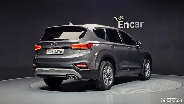 Main__Slider__Photo:Santafe Hyundai 2019.3-1