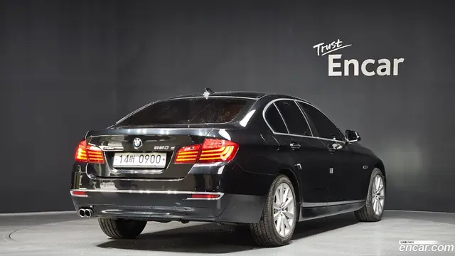 Main__Slider__Photo:5-Series BMW 2015.11-1