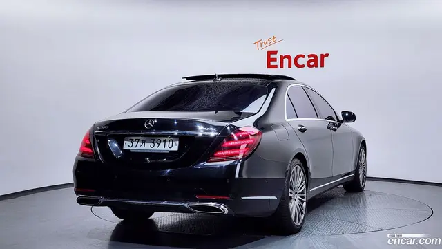 Main__Slider__Photo:S-Class Mercedes-Benz 2019.3-1