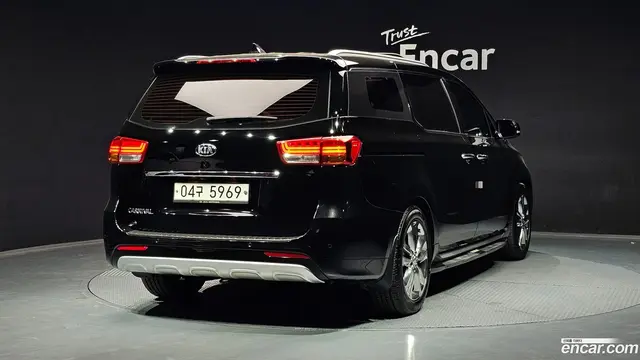 Main__Slider__Photo:Canival Kia 2017.5-1