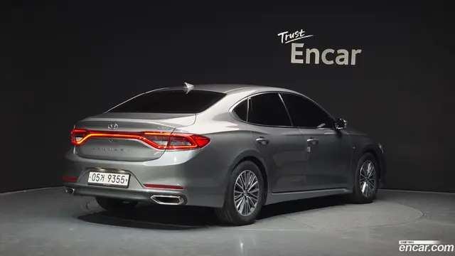 Main__Slider__Photo:Grandeur Hyundai 2018.3-1
