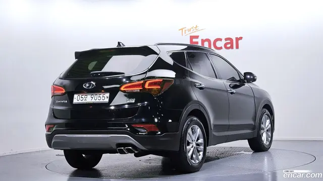 Main__Slider__Photo:Santafe Hyundai 2017.4-1