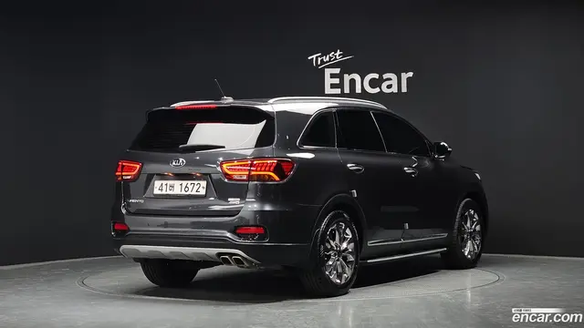 Main__Slider__Photo:Sorento Kia 2017.8-1