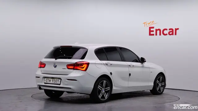 Main__Slider__Photo:1-Series BMW 2017.2-1