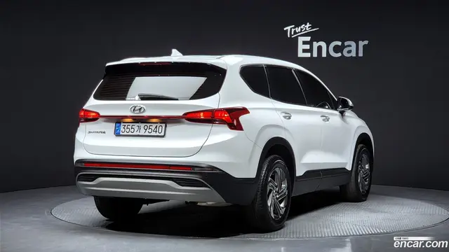Main__Slider__Photo:Santafe Hyundai 2022.4-1