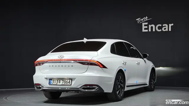 Main__Slider__Photo:Grandeur Hyundai 2021.3-1