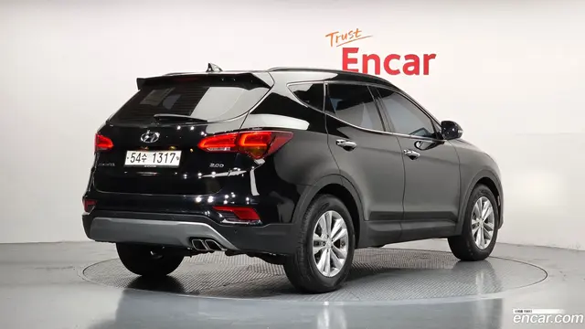 Main__Slider__Photo:Santafe Hyundai 2018.2-1