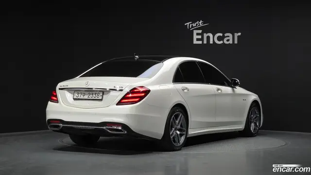 Main__Slider__Photo:S-Class Mercedes-Benz 2019.7-1