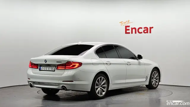 Main__Slider__Photo:5-Series BMW 2019.5-1