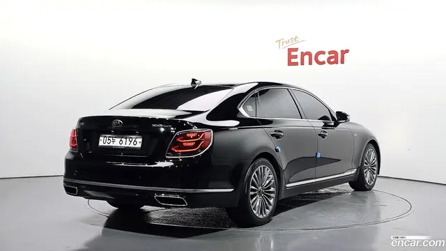 Main__Slider__Photo:K9 Kia 2018.3-1
