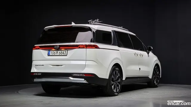 Main__Slider__Photo:Canival Kia 2021.6-1