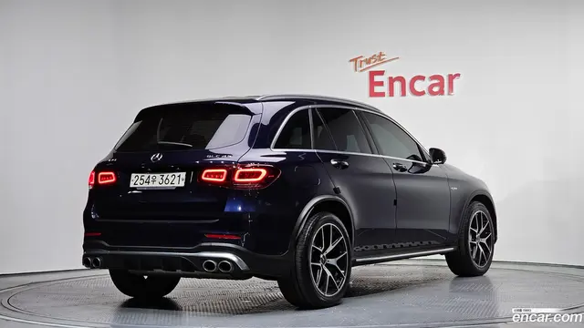 Main__Slider__Photo:GLC-Class Mercedes-Benz 2020.11-1