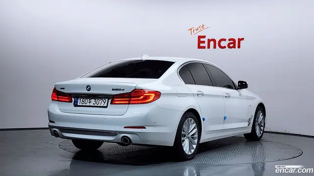 Main__Slider__Photo:5-Series BMW 2018.11-1
