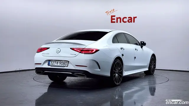 Main__Slider__Photo:CLS-Class Mercedes-Benz 2021.2-1