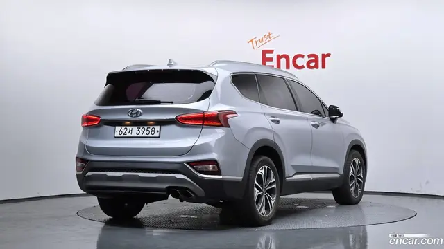 Main__Slider__Photo:Santafe Hyundai 2018.8-1