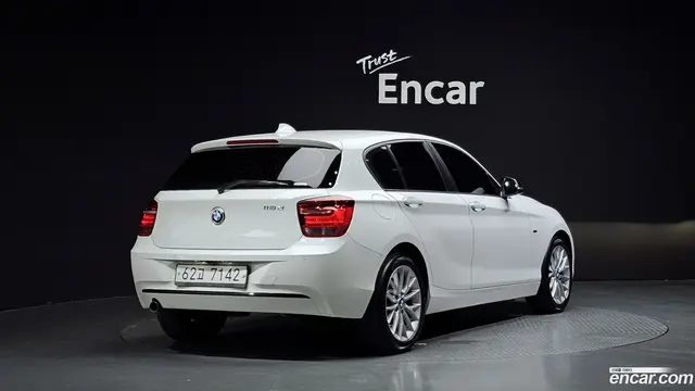 Main__Slider__Photo:1-Series BMW 2015.2-1
