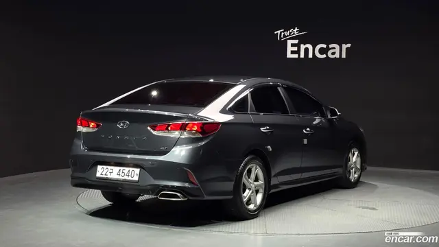 Main__Slider__Photo:Sonata Hyundai 2018.10-1