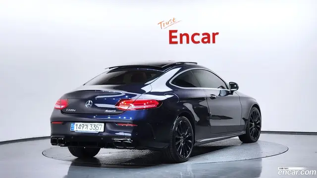 Main__Slider__Photo:C-Class Mercedes-Benz 2019.6-1