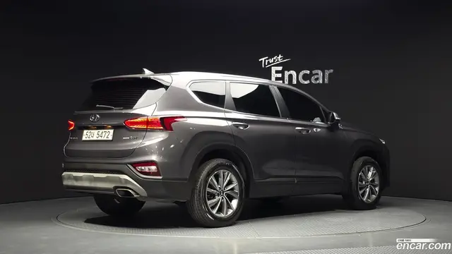 Main__Slider__Photo:Santafe Hyundai 2018.3-1