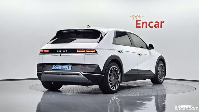 Main__Slider__Photo:Ioniq5 Hyundai 2023.2-1