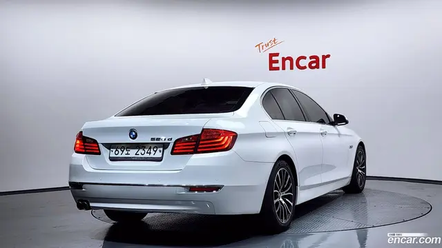 Main__Slider__Photo:5-Series BMW 2014.0-1