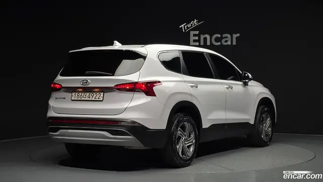 Main__Slider__Photo:Santafe Hyundai 2021.0-1