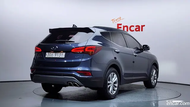 Main__Slider__Photo:Santafe Hyundai 2017.8-1