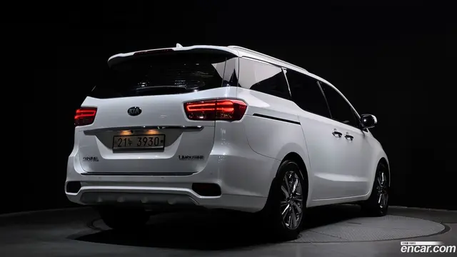 Main__Slider__Photo:Canival Kia 2018.4-1