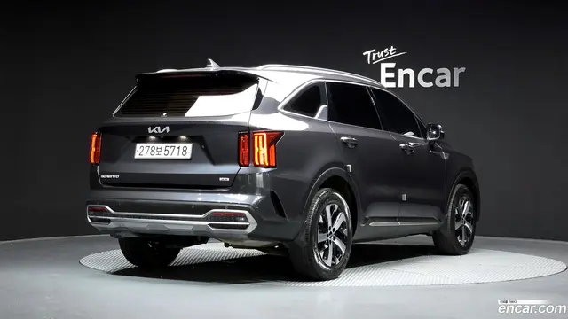 Main__Slider__Photo:Sorento Kia 2023.7-1