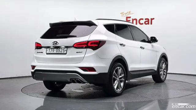 Main__Slider__Photo:Santafe Hyundai 2015.9-1
