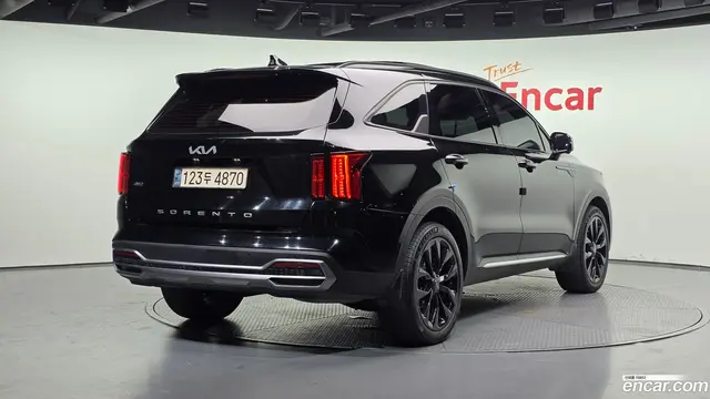 Main__Slider__Photo:Sorento Kia 2021.11-1