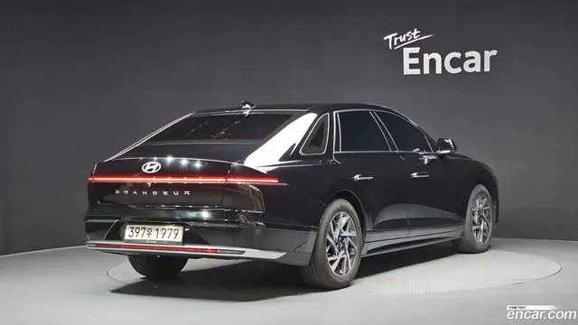 Main__Slider__Photo:Grandeur Hyundai 2023.0-1