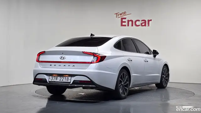 Main__Slider__Photo:Sonata Hyundai 2019.4-1