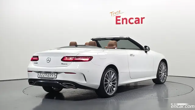 Main__Slider__Photo:E-Class Mercedes-Benz 2020.5-1
