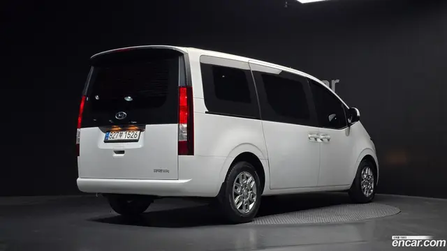 Main__Slider__Photo:Staria Hyundai 2023.3-1