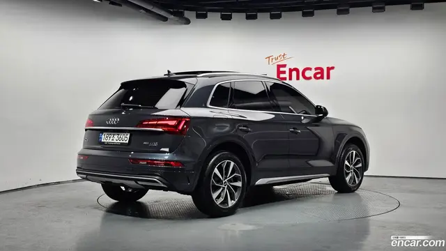 Main__Slider__Photo:Q5 Audi 2023.6-1