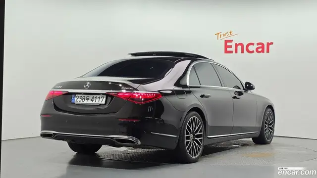 Main__Slider__Photo:S-Class Mercedes-Benz 2022.5-1