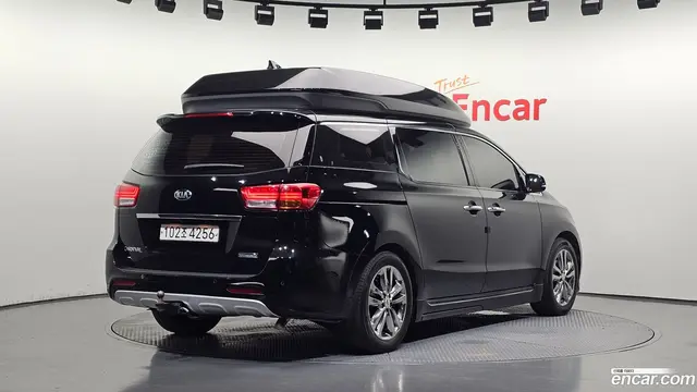 Main__Slider__Photo:Canival Kia 2016.7-1