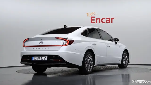 Main__Slider__Photo:Sonata Hyundai 2022.4-1