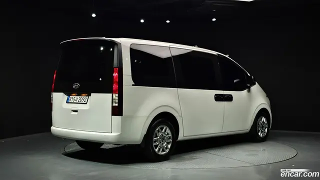 Main__Slider__Photo:Staria Hyundai 2024.5-1